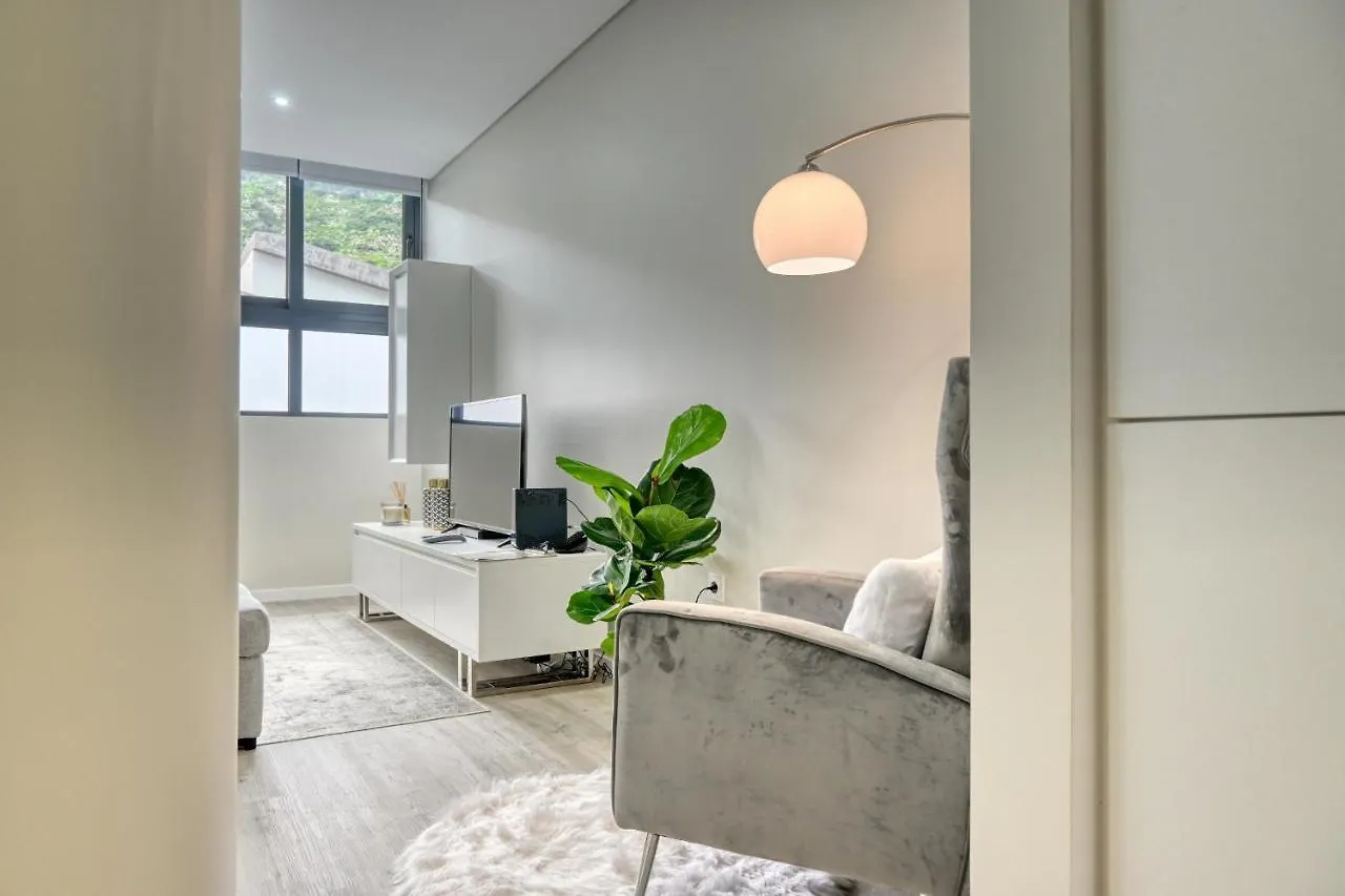 Tristao Vaz I, A Home In Madeira 마치코 아파트